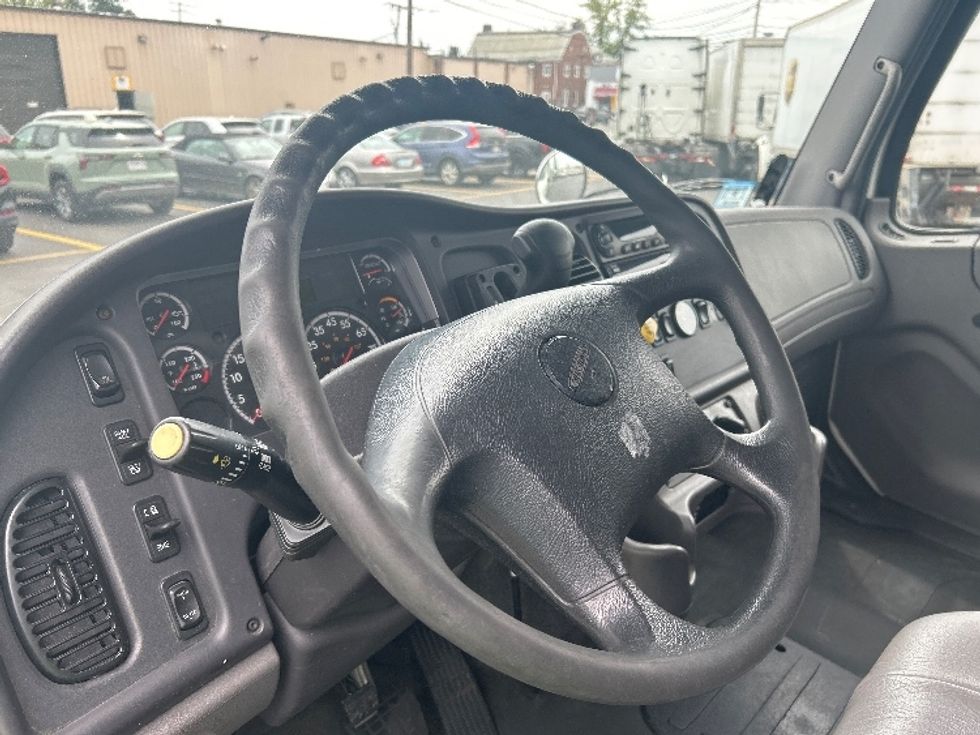 Refrigerated Truck-Light and Medium Duty Trucks-Freightliner-2019-M2-Braintree-MA-170,405\n\t\tmiles-$ 36,750 - Image 17