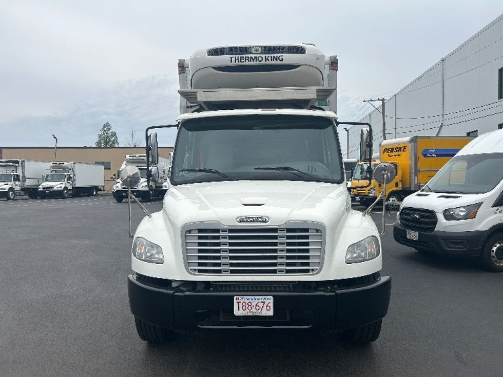 Refrigerated Truck-Light and Medium Duty Trucks-Freightliner-2019-M2-Braintree-MA-170,405\n\t\tmiles-$ 36,750 - Image 2
