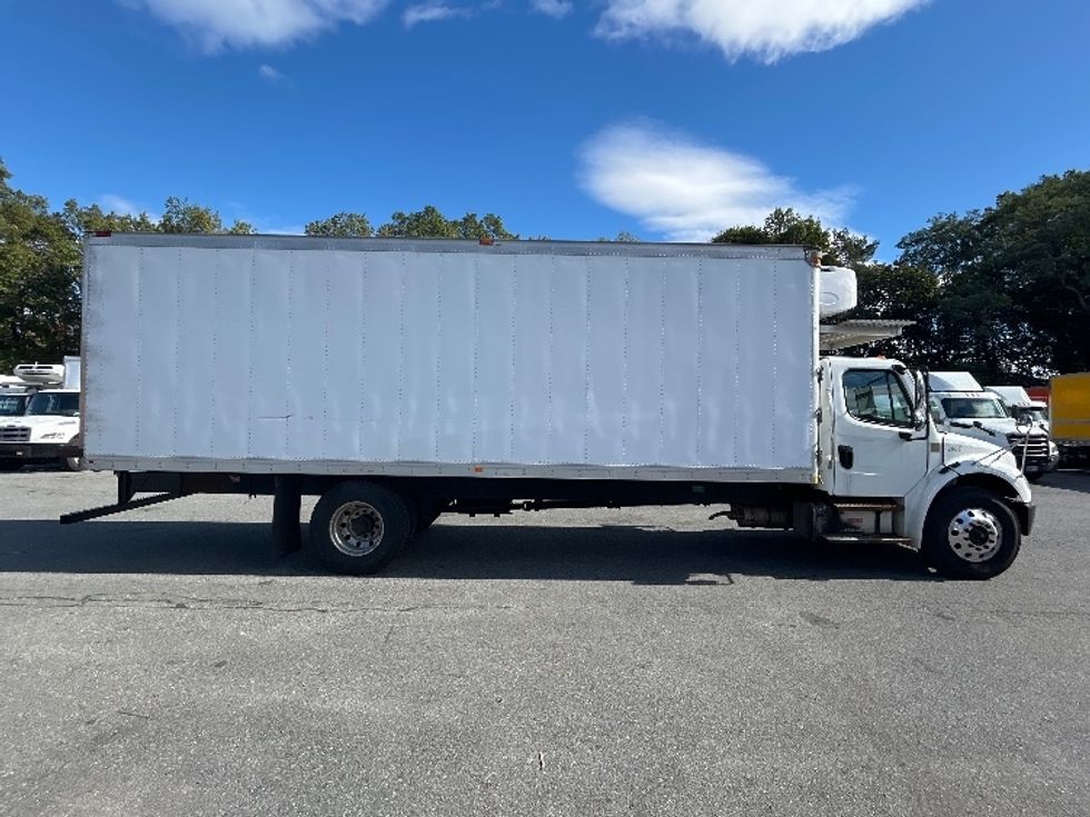 Refrigerated Truck-Light and Medium Duty Trucks-Freightliner-2019-M2-Braintree-MA-186,906\n\t\tmiles-$ 47,750 - Image 15