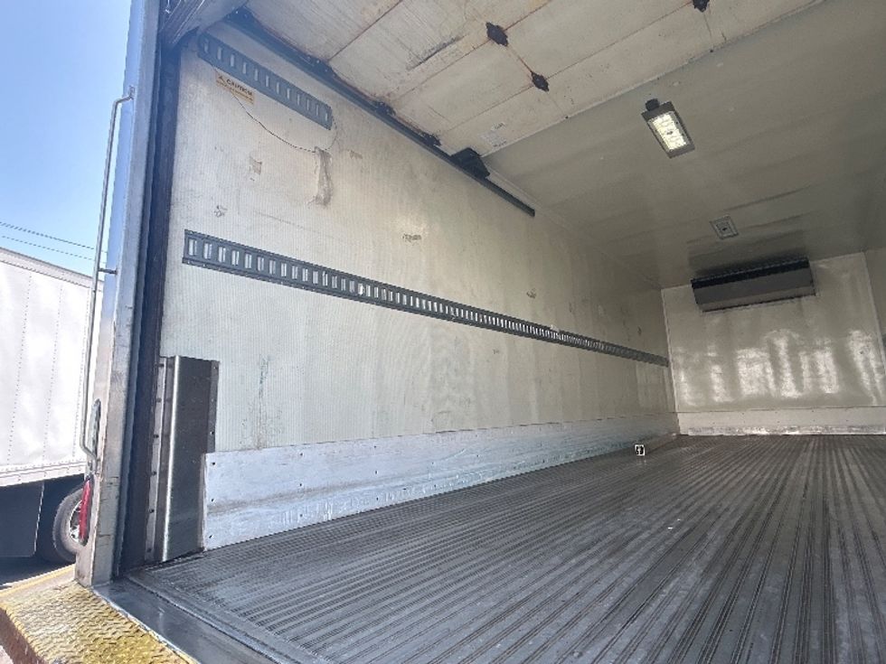 Refrigerated Truck-Light and Medium Duty Trucks-Freightliner-2019-M2-Braintree-MA-187,699\n\t\tmiles-$ 39,000 - Image 11