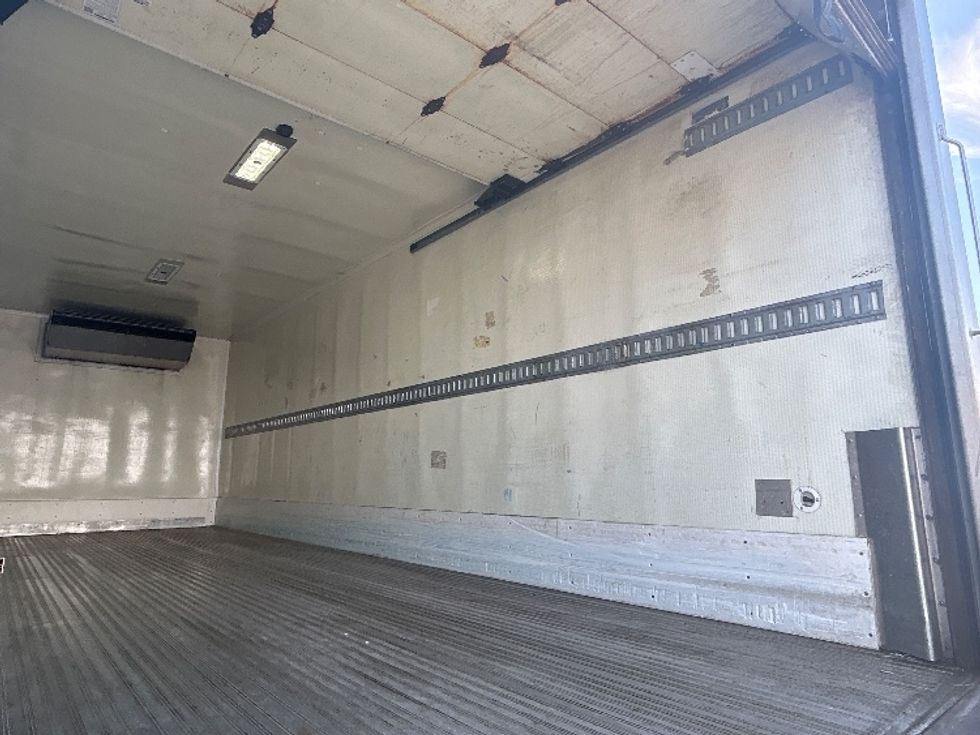 Refrigerated Truck-Light and Medium Duty Trucks-Freightliner-2019-M2-Braintree-MA-187,699\n\t\tmiles-$ 39,000 - Image 12
