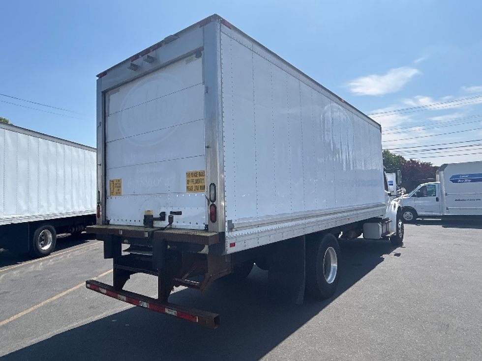 Refrigerated Truck-Light and Medium Duty Trucks-Freightliner-2019-M2-Braintree-MA-187,699\n\t\tmiles-$ 39,000 - Image 13