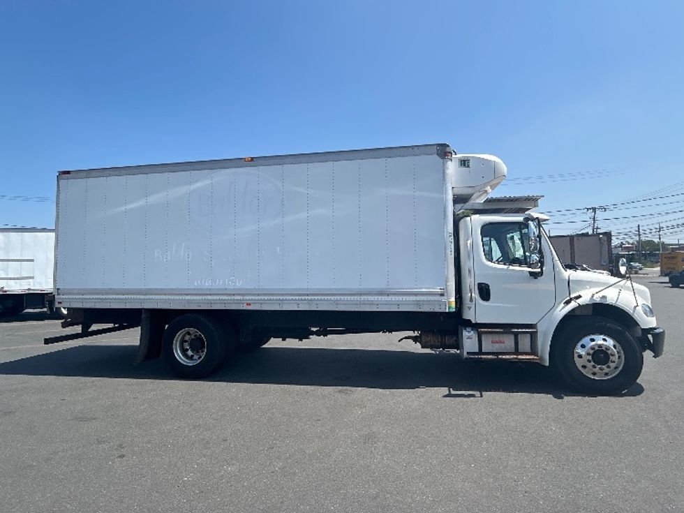Refrigerated Truck-Light and Medium Duty Trucks-Freightliner-2019-M2-Braintree-MA-187,699\n\t\tmiles-$ 39,000 - Image 15