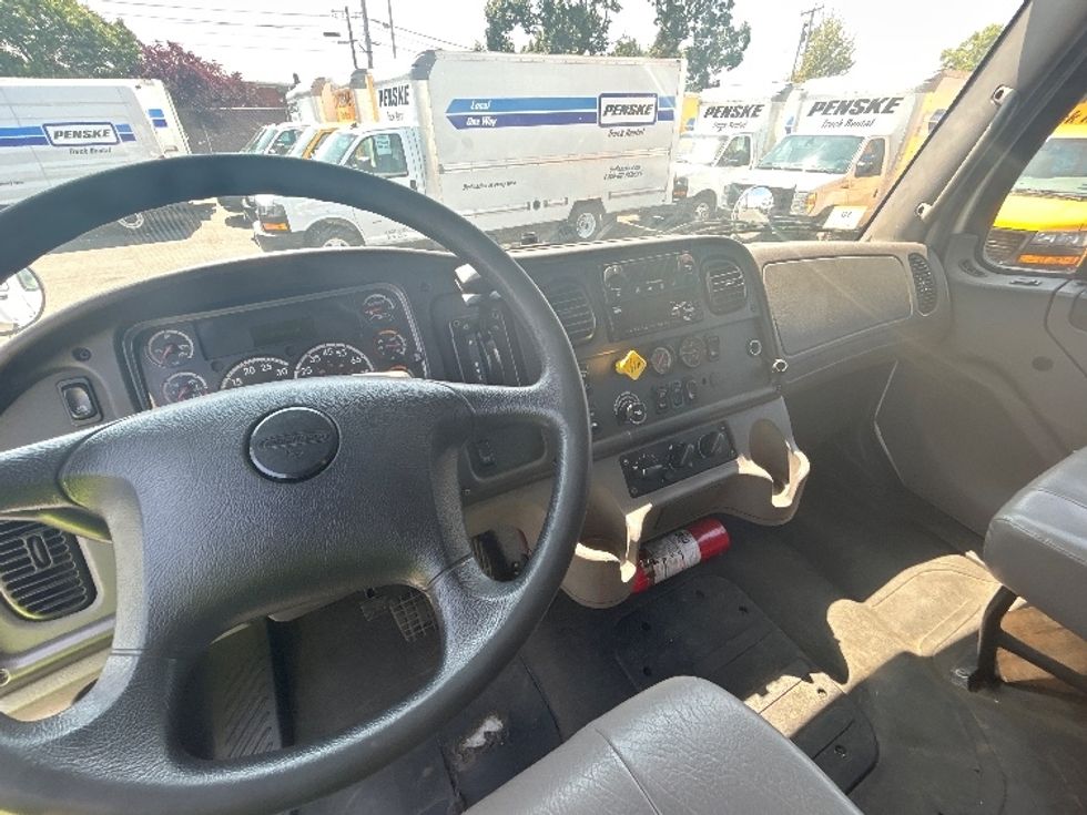 Refrigerated Truck-Light and Medium Duty Trucks-Freightliner-2019-M2-Braintree-MA-187,699\n\t\tmiles-$ 39,000 - Image 18