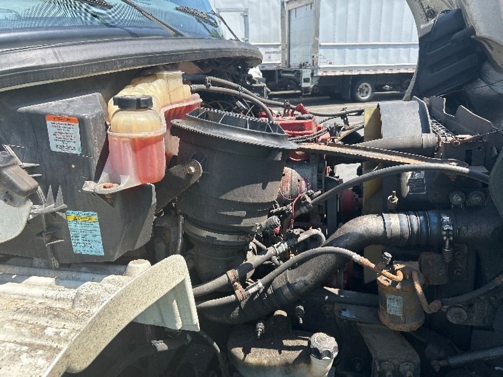 Refrigerated Truck-Light and Medium Duty Trucks-Freightliner-2019-M2-Braintree-MA-187,699\n\t\tmiles-$ 39,000 - Image 23