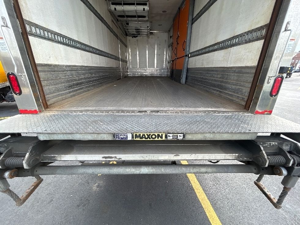 Refrigerated Truck-Light and Medium Duty Trucks-Freightliner-2019-M2-Braintree-MA-230,624\n\t\tmiles-$ 39,500 - Image 10