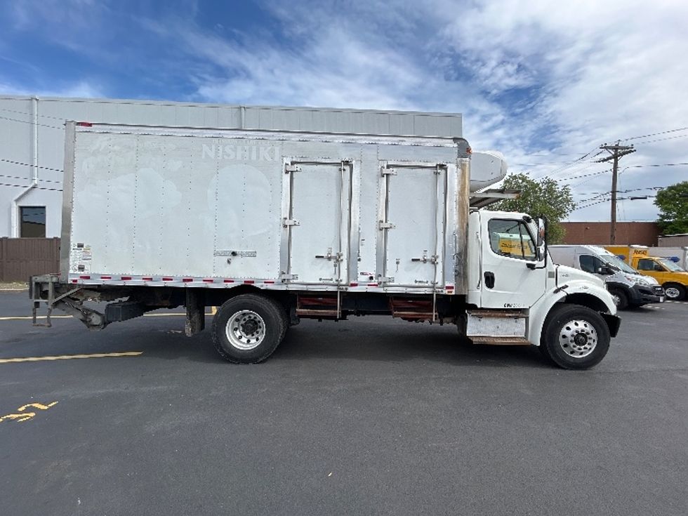 Refrigerated Truck-Light and Medium Duty Trucks-Freightliner-2019-M2-Braintree-MA-230,624\n\t\tmiles-$ 39,500 - Image 15