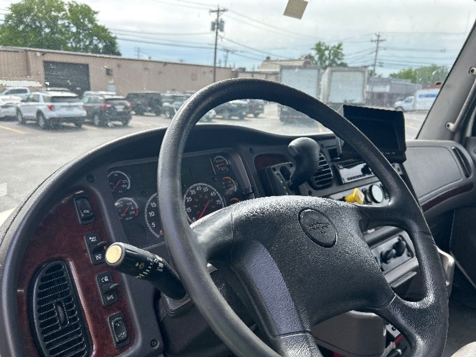 Refrigerated Truck-Light and Medium Duty Trucks-Freightliner-2019-M2-Braintree-MA-230,624\n\t\tmiles-$ 39,500 - Image 17