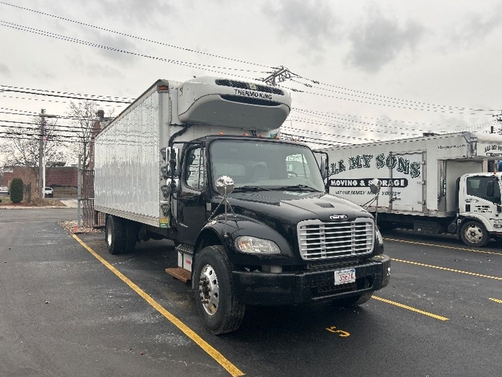 Refrigerated Truck-Light and Medium Duty Trucks-Freightliner-2019-M2-Braintree-MA-284,000\n\t\tmiles-$ 25,000 - Image 1