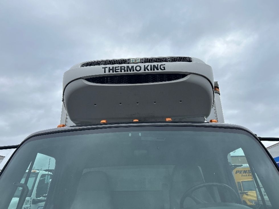 Refrigerated Truck-Light and Medium Duty Trucks-Freightliner-2019-M2-Braintree-MA-341,506\n\t\tmiles-$ 21,250 - Image 25