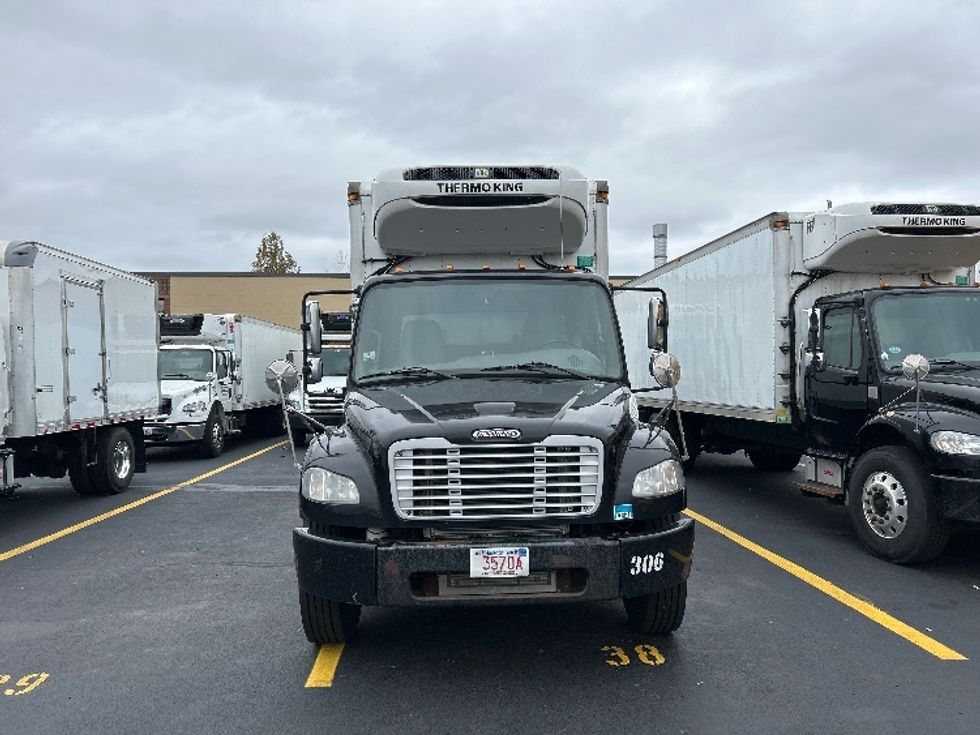 Refrigerated Truck-Light and Medium Duty Trucks-Freightliner-2019-M2-Braintree-MA-387,921\n\t\tmiles-$ 21,250 - Image 2
