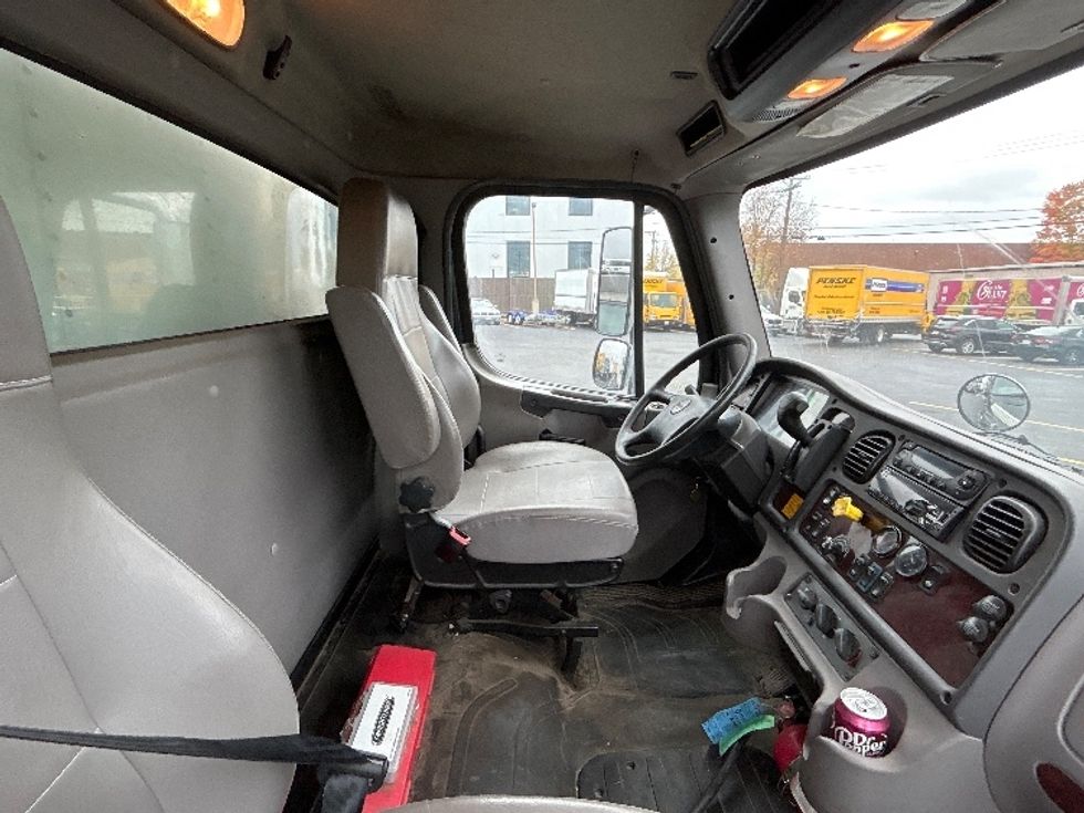 Refrigerated Truck-Light and Medium Duty Trucks-Freightliner-2019-M2-Braintree-MA-387,921\n\t\tmiles-$ 21,250 - Image 20