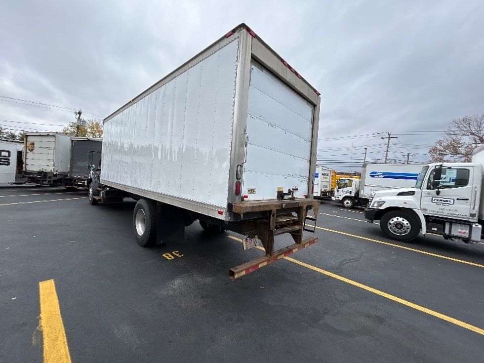 Refrigerated Truck-Light and Medium Duty Trucks-Freightliner-2019-M2-Braintree-MA-387,921\n\t\tmiles-$ 21,250 - Image 6