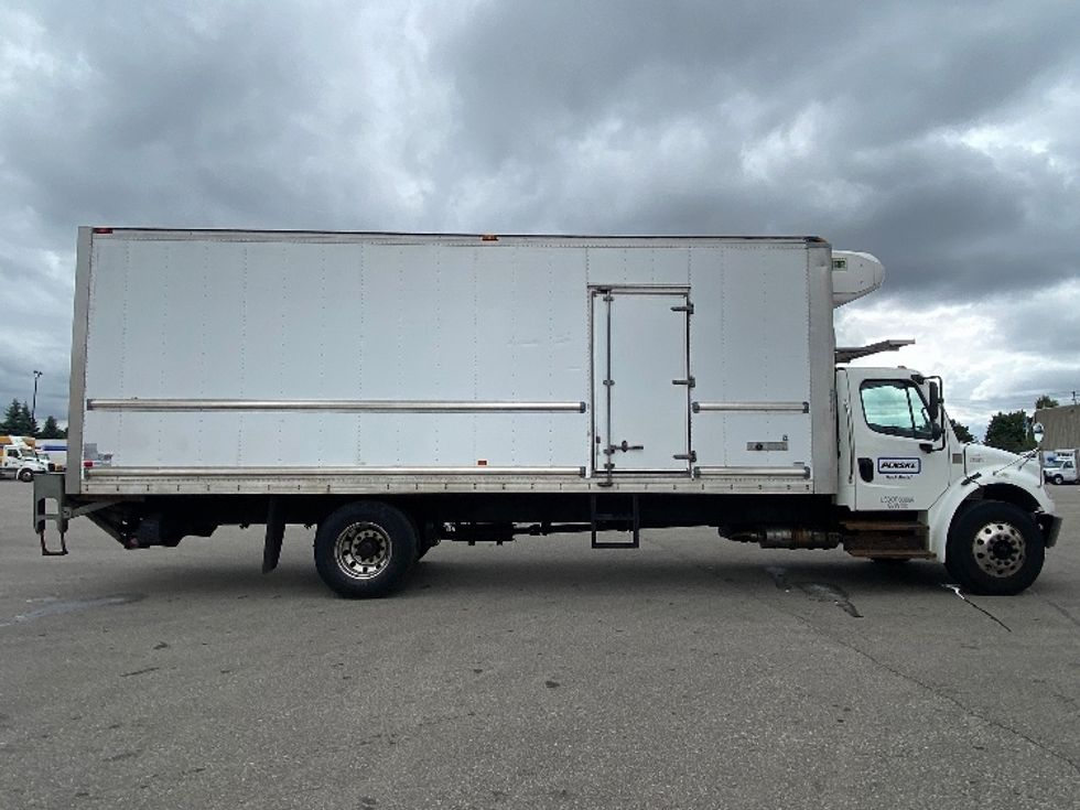 Refrigerated Truck-Light and Medium Duty Trucks-Freightliner-2019-M2-Brampton-ON-314,453\n\t\tkm-$ 60,750 - Image 15