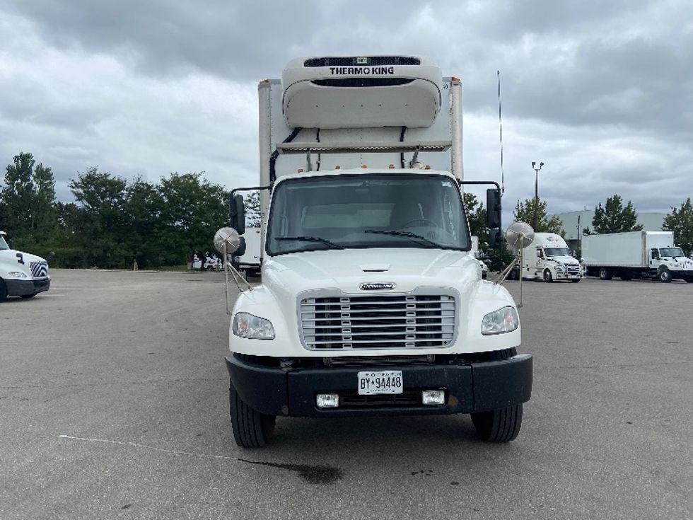 Refrigerated Truck-Light and Medium Duty Trucks-Freightliner-2019-M2-Brampton-ON-314,453\n\t\tkm-$ 60,750 - Image 2