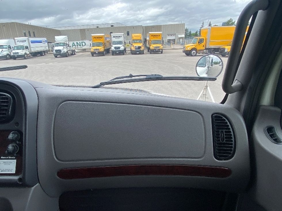 Refrigerated Truck-Light and Medium Duty Trucks-Freightliner-2019-M2-Brampton-ON-314,453\n\t\tkm-$ 60,750 - Image 21