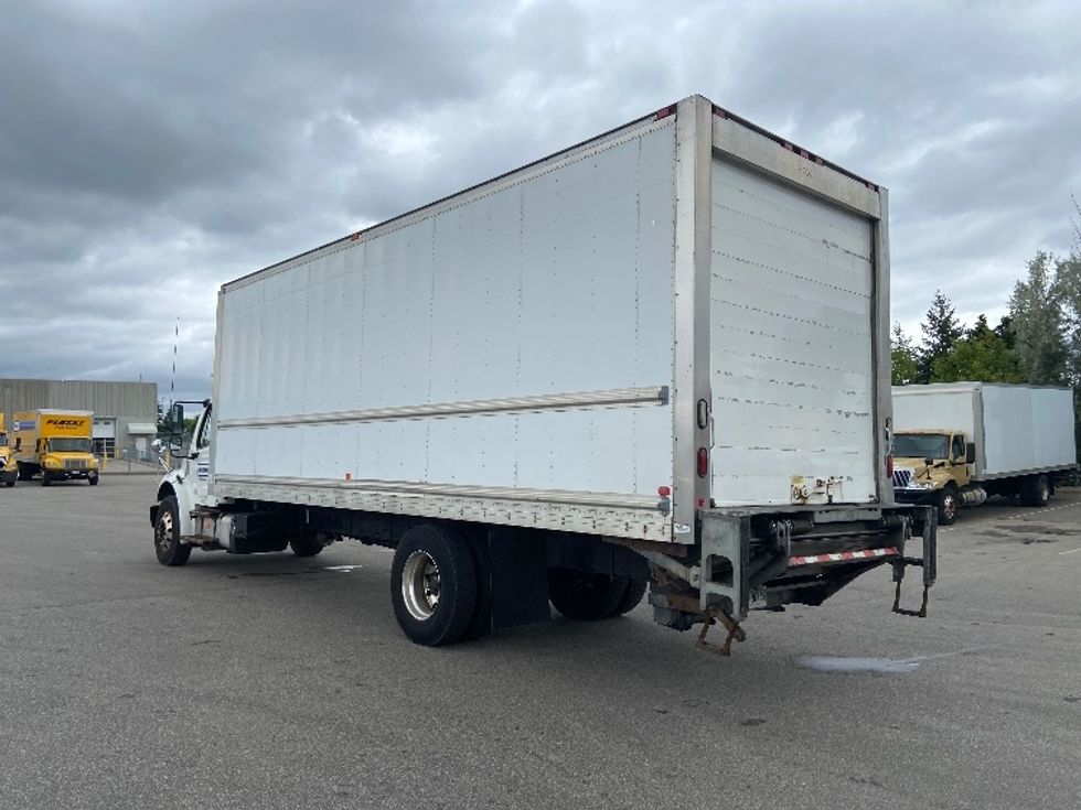 Refrigerated Truck-Light and Medium Duty Trucks-Freightliner-2019-M2-Brampton-ON-314,453\n\t\tkm-$ 60,750 - Image 6