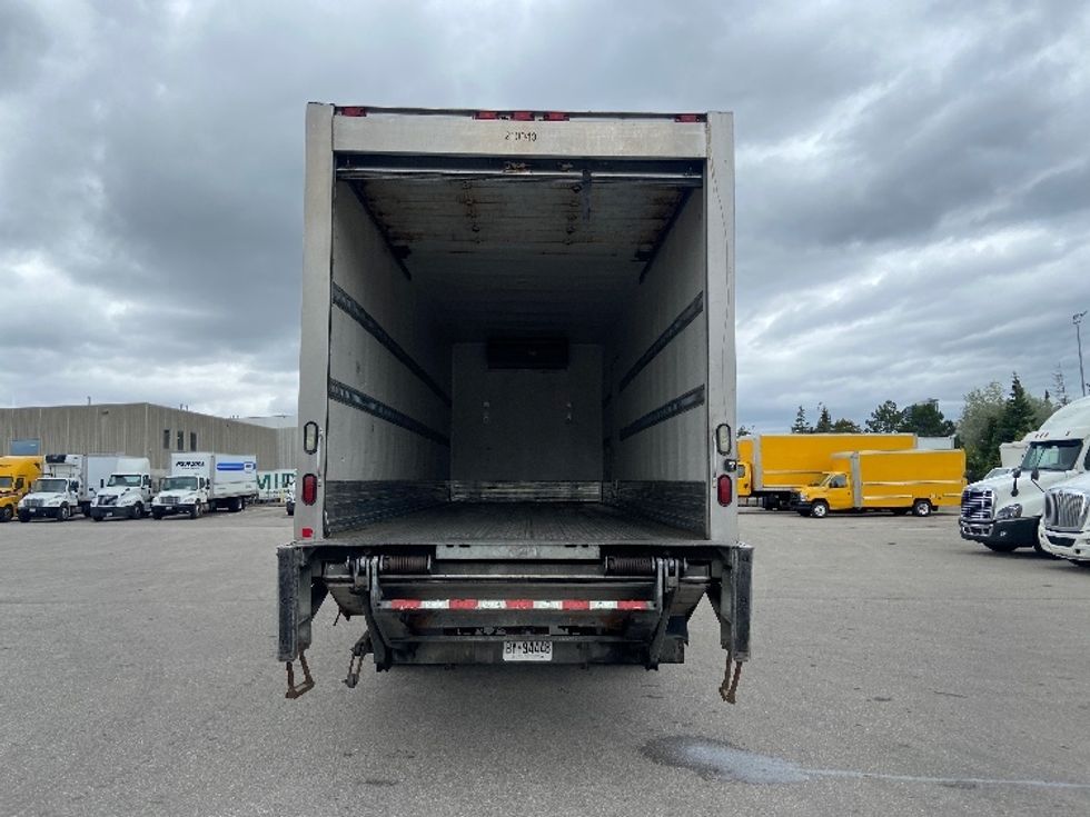 Refrigerated Truck-Light and Medium Duty Trucks-Freightliner-2019-M2-Brampton-ON-314,453\n\t\tkm-$ 60,750 - Image 8
