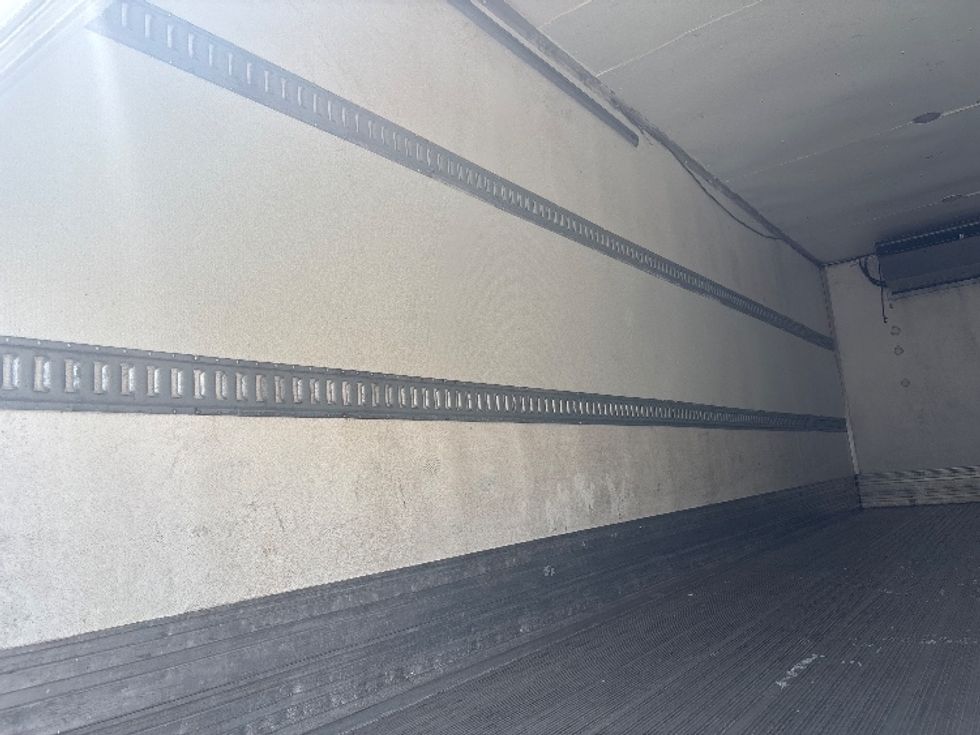 Refrigerated Truck-Light and Medium Duty Trucks-Freightliner-2019-M2-Brook Park-OH-289,857\n\t\tmiles-$ 29,250 - Image 11