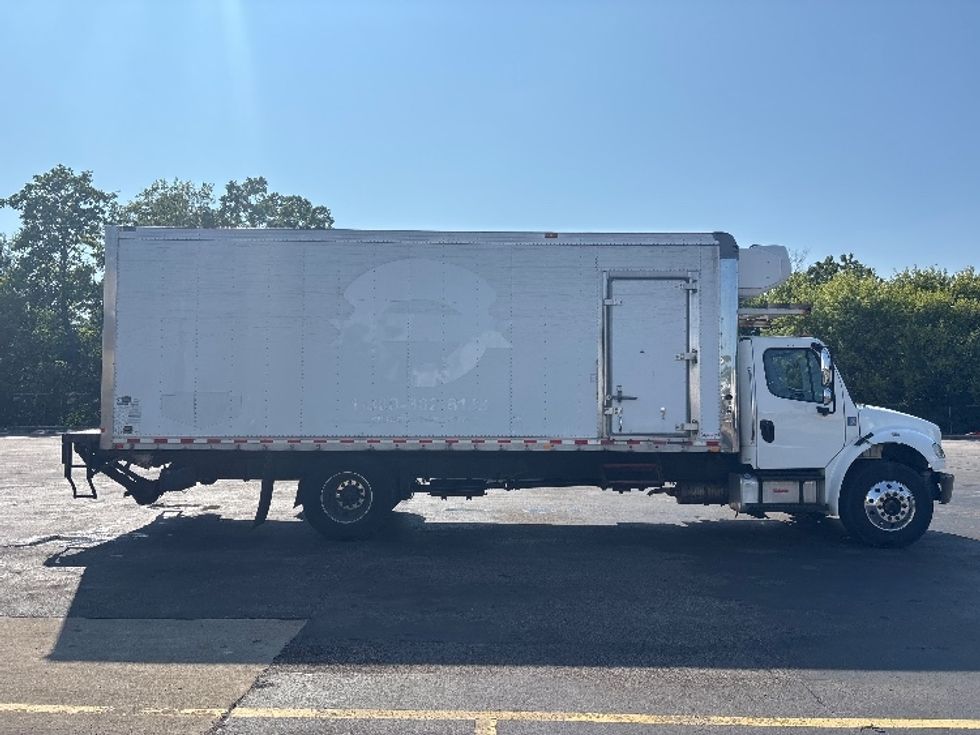 Refrigerated Truck-Light and Medium Duty Trucks-Freightliner-2019-M2-Brook Park-OH-289,857\n\t\tmiles-$ 29,250 - Image 15