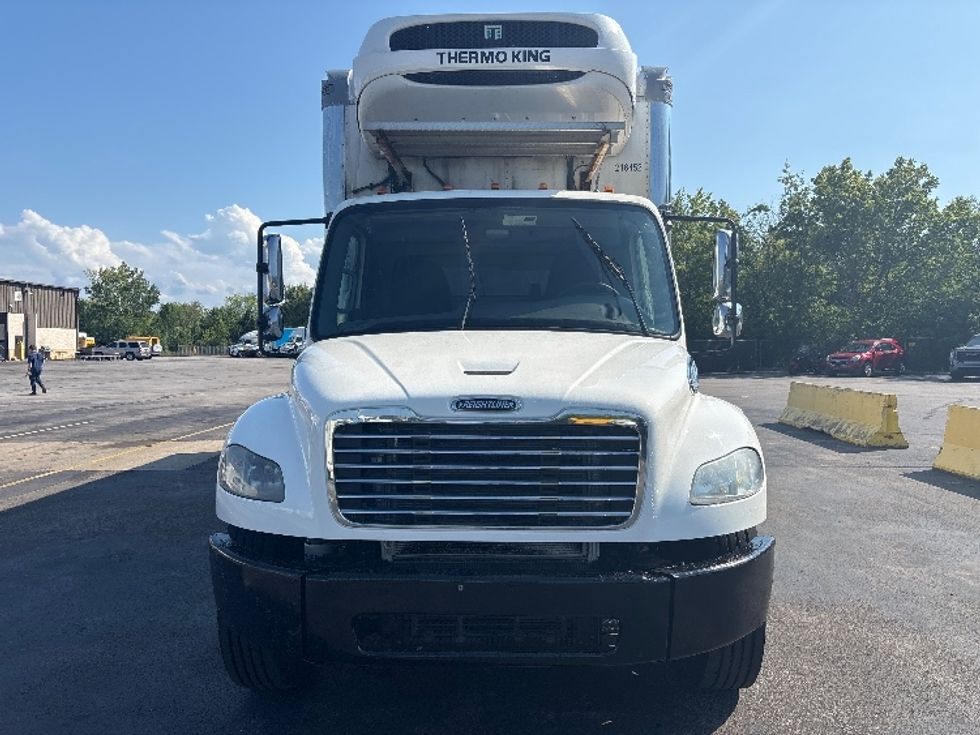 Refrigerated Truck-Light and Medium Duty Trucks-Freightliner-2019-M2-Brook Park-OH-289,857\n\t\tmiles-$ 29,250 - Image 2