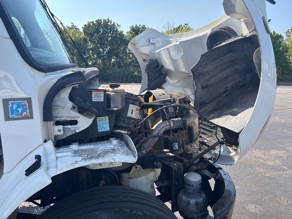 Refrigerated Truck-Light and Medium Duty Trucks-Freightliner-2019-M2-Brook Park-OH-289,857\n\t\tmiles-$ 29,250 - Image 22