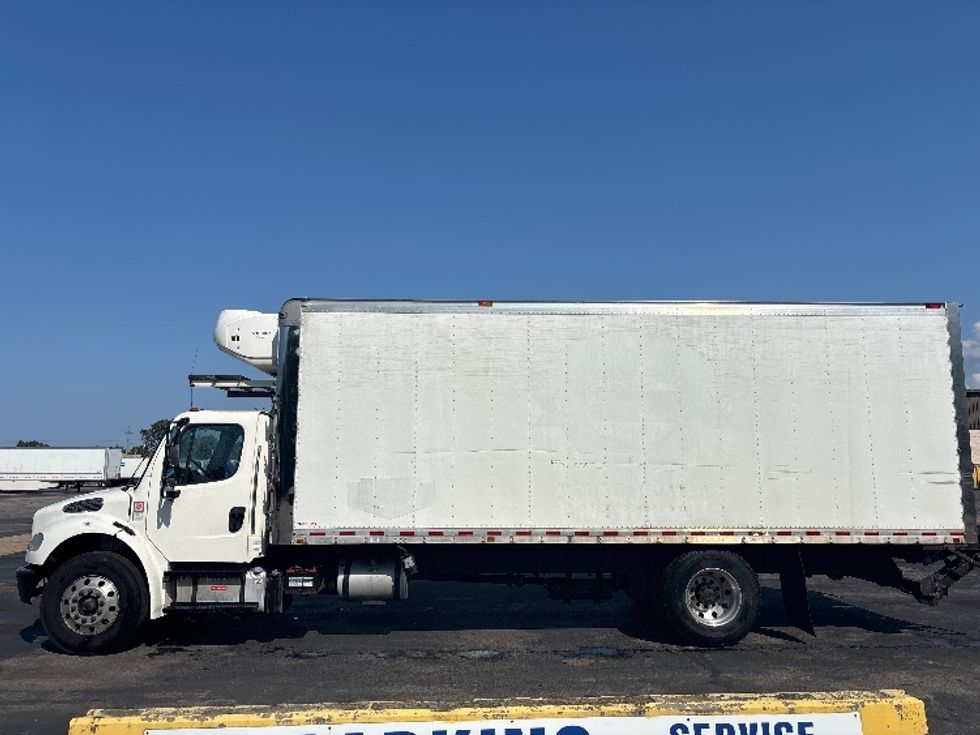 Refrigerated Truck-Light and Medium Duty Trucks-Freightliner-2019-M2-Brook Park-OH-289,857\n\t\tmiles-$ 29,250 - Image 4