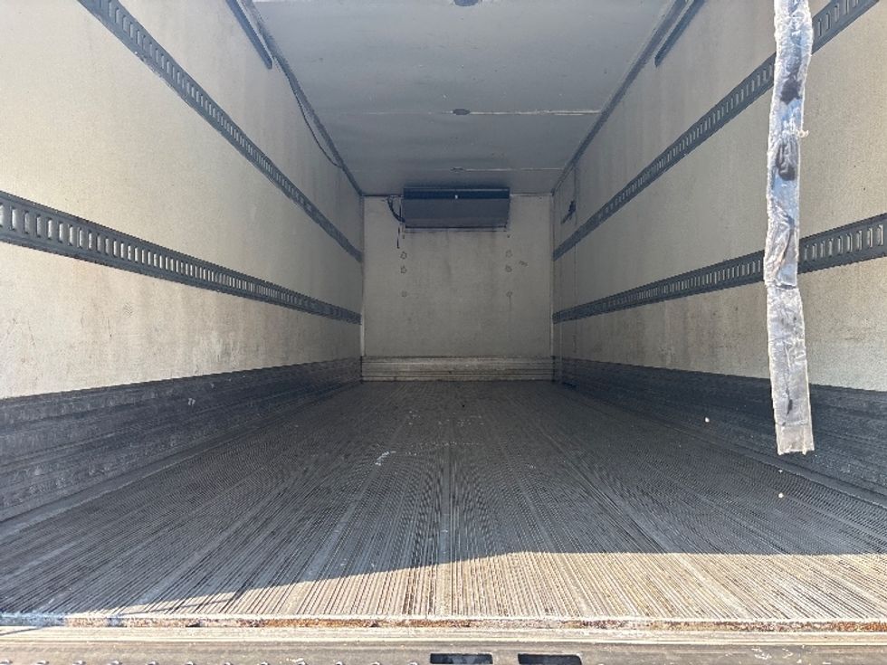 Refrigerated Truck-Light and Medium Duty Trucks-Freightliner-2019-M2-Brook Park-OH-289,857\n\t\tmiles-$ 29,250 - Image 8