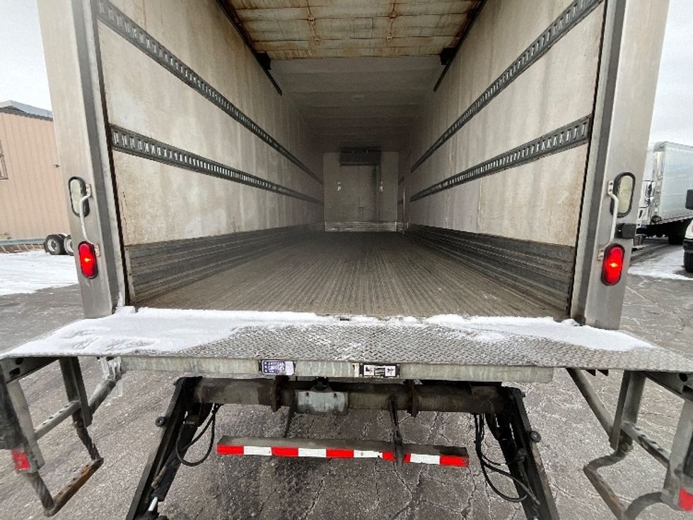 Refrigerated Truck-Light and Medium Duty Trucks-Freightliner-2019-M2-Burlington-ON-315,483\n\t\tkm-$ 59,250 - Image 10