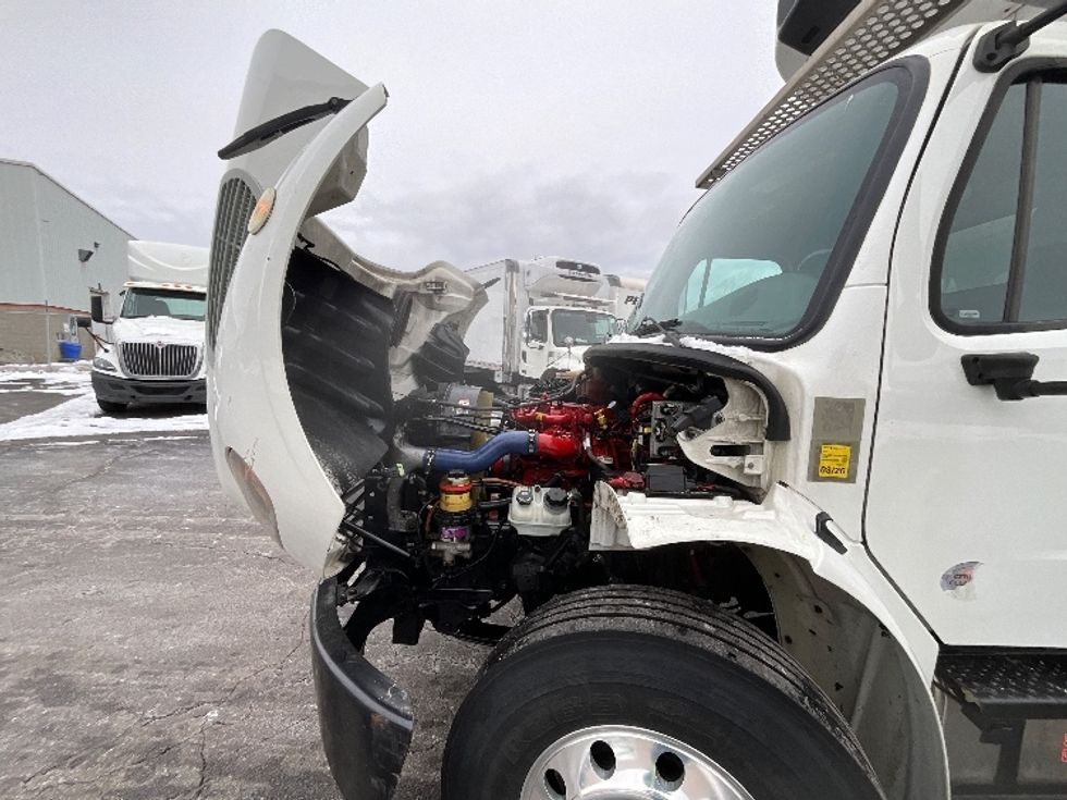 Refrigerated Truck-Light and Medium Duty Trucks-Freightliner-2019-M2-Burlington-ON-315,483\n\t\tkm-$ 59,250 - Image 24