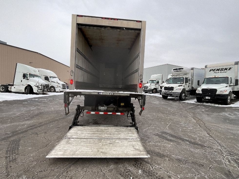 Refrigerated Truck-Light and Medium Duty Trucks-Freightliner-2019-M2-Burlington-ON-315,483\n\t\tkm-$ 59,250 - Image 9