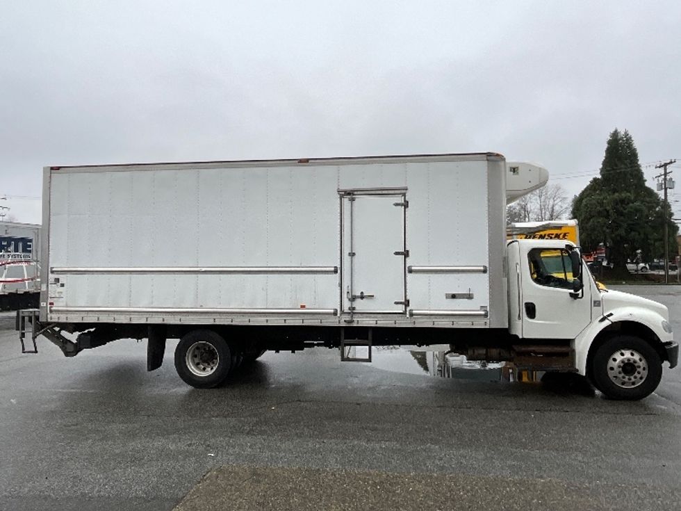 Refrigerated Truck-Light and Medium Duty Trucks-Freightliner-2019-M2-Burnaby-BC-163,461\n\t\tkm-$ 82,000 - Image 15