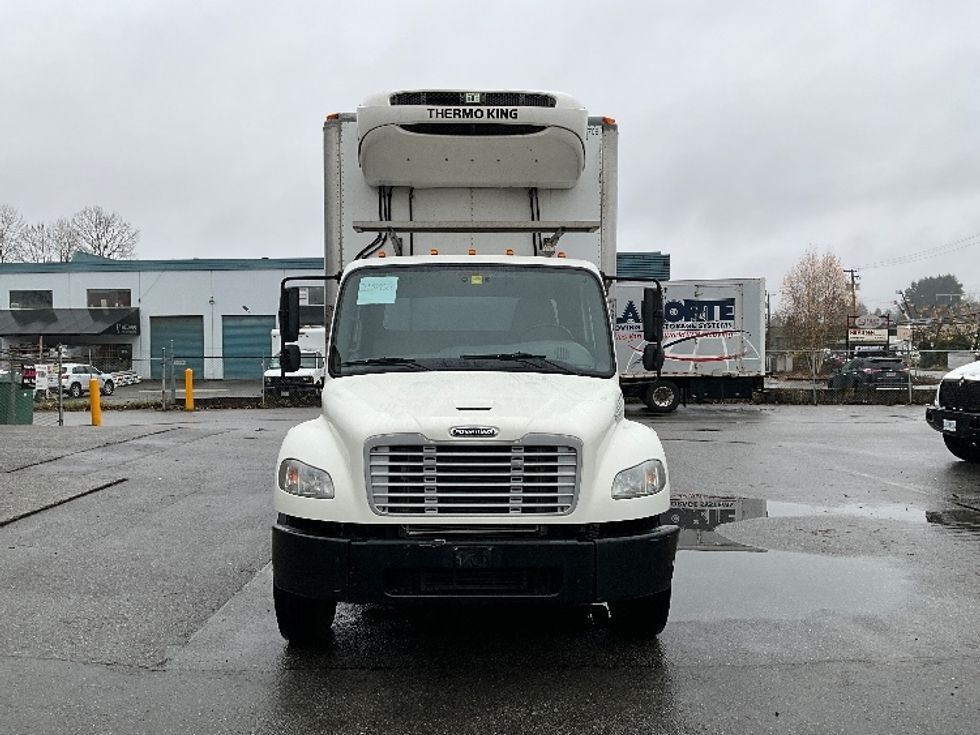 Refrigerated Truck-Light and Medium Duty Trucks-Freightliner-2019-M2-Burnaby-BC-163,461\n\t\tkm-$ 82,000 - Image 2