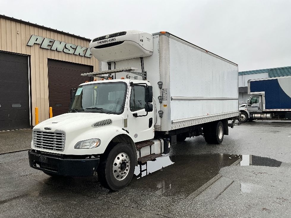 Refrigerated Truck-Light and Medium Duty Trucks-Freightliner-2019-M2-Burnaby-BC-163,461\n\t\tkm-$ 82,000 - Image 3