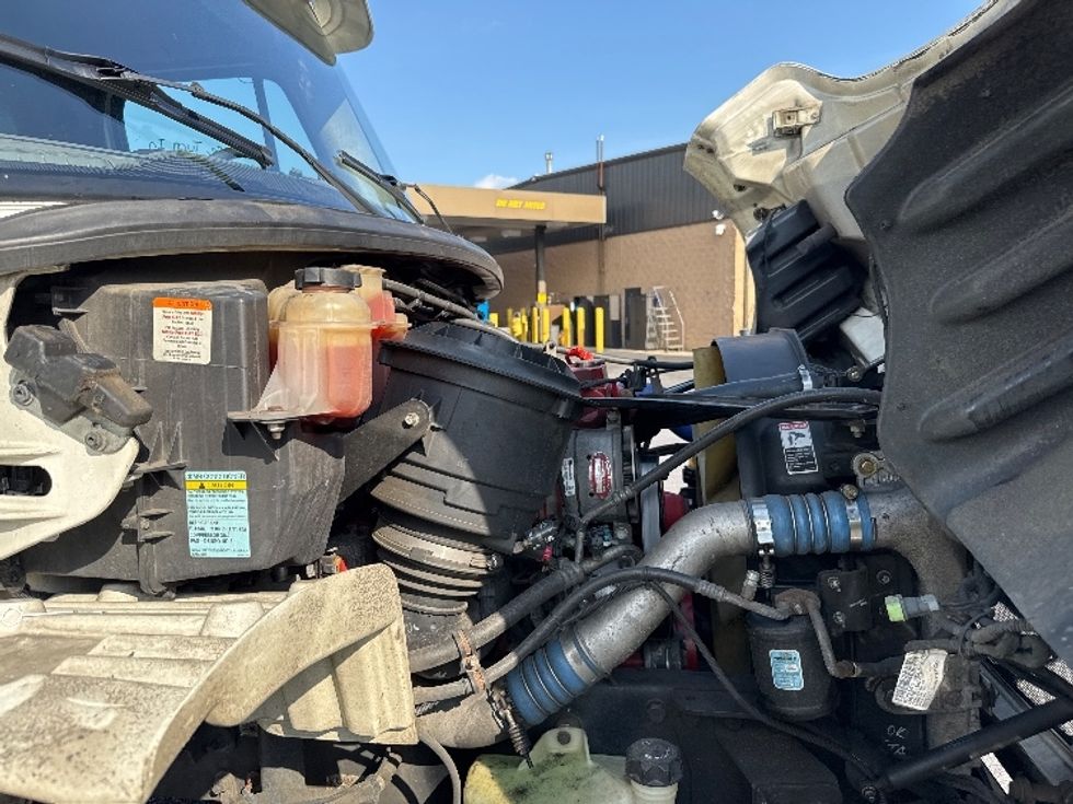 Refrigerated Truck-Light and Medium Duty Trucks-Freightliner-2019-M2-Capitol Heights-MD-152,817\n\t\tmiles-$ 55,250 - Image 23