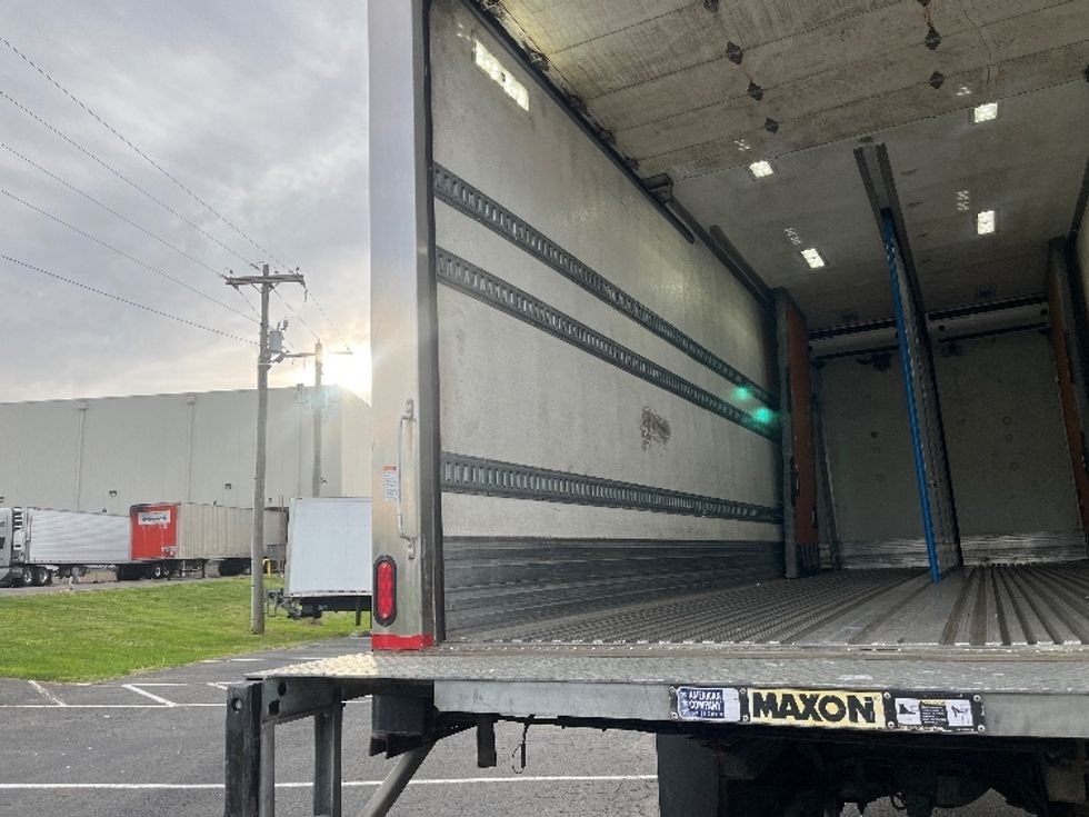 Refrigerated Truck-Light and Medium Duty Trucks-Freightliner-2019-M2-Capitol Heights-MD-238,758\n\t\tmiles-$ 41,500 - Image 11