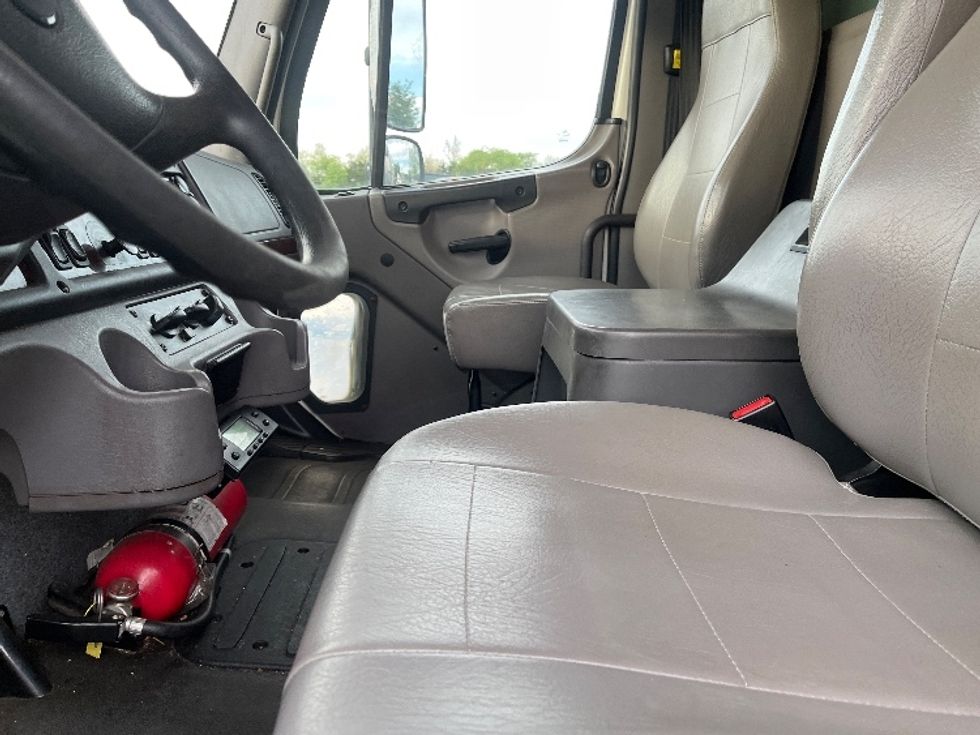 Refrigerated Truck-Light and Medium Duty Trucks-Freightliner-2019-M2-Capitol Heights-MD-238,758\n\t\tmiles-$ 41,500 - Image 19