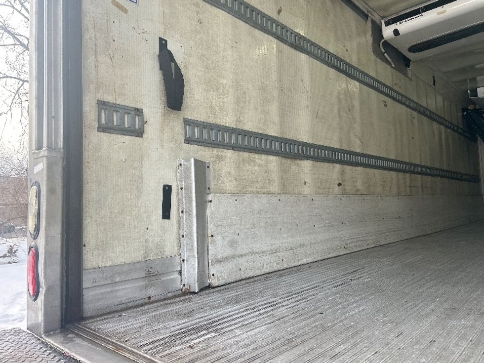 Refrigerated Truck-Light and Medium Duty Trucks-Freightliner-2019-M2-Central Islip-NY-165,122\n\t\tmiles-$ 45,750 - Image 11