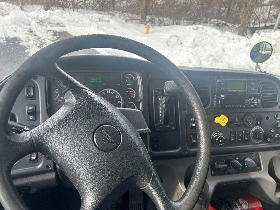 Refrigerated Truck-Light and Medium Duty Trucks-Freightliner-2019-M2-Central Islip-NY-165,122\n\t\tmiles-$ 45,750 - Image 17