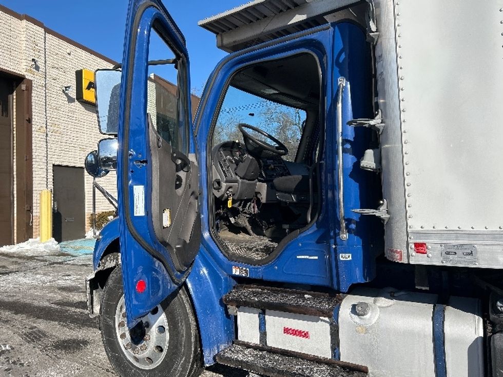 Refrigerated Truck-Light and Medium Duty Trucks-Freightliner-2019-M2-Central Islip-NY-191,716\n\t\tmiles-$ 42,250 - Image 15