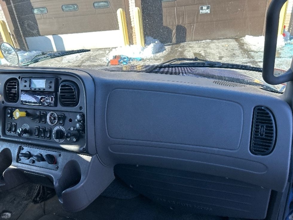 Refrigerated Truck-Light and Medium Duty Trucks-Freightliner-2019-M2-Central Islip-NY-191,716\n\t\tmiles-$ 42,250 - Image 20
