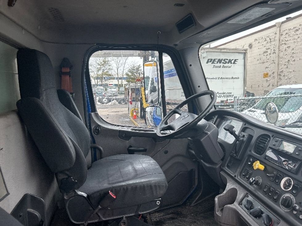Refrigerated Truck-Light and Medium Duty Trucks-Freightliner-2019-M2-Central Islip-NY-191,716\n\t\tmiles-$ 42,250 - Image 21
