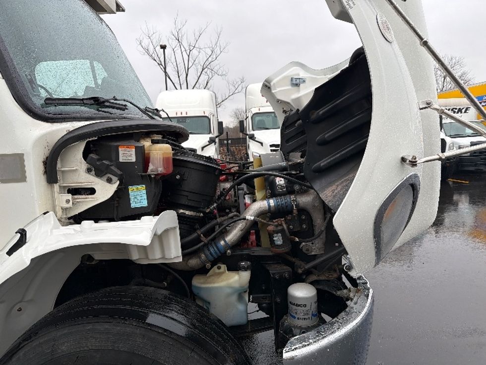 Refrigerated Truck-Light and Medium Duty Trucks-Freightliner-2019-M2-Chicopee-MA-149,482\n\t\tmiles-$ 40,000 - Image 21