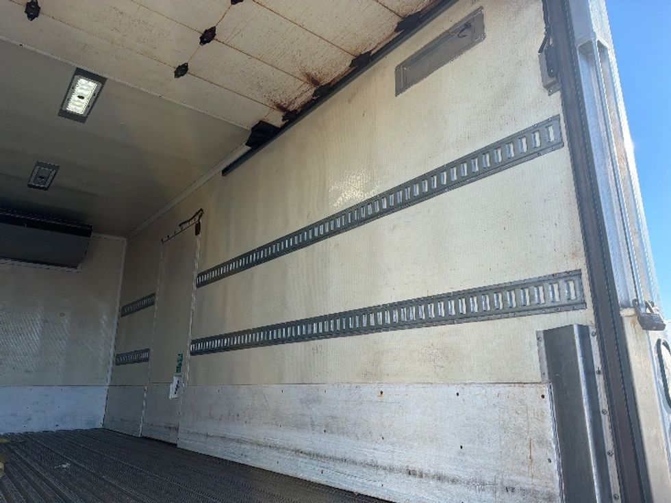 Refrigerated Truck-Light and Medium Duty Trucks-Freightliner-2019-M2-Chicopee-MA-150,739\n\t\tmiles-$ 40,250 - Image 10