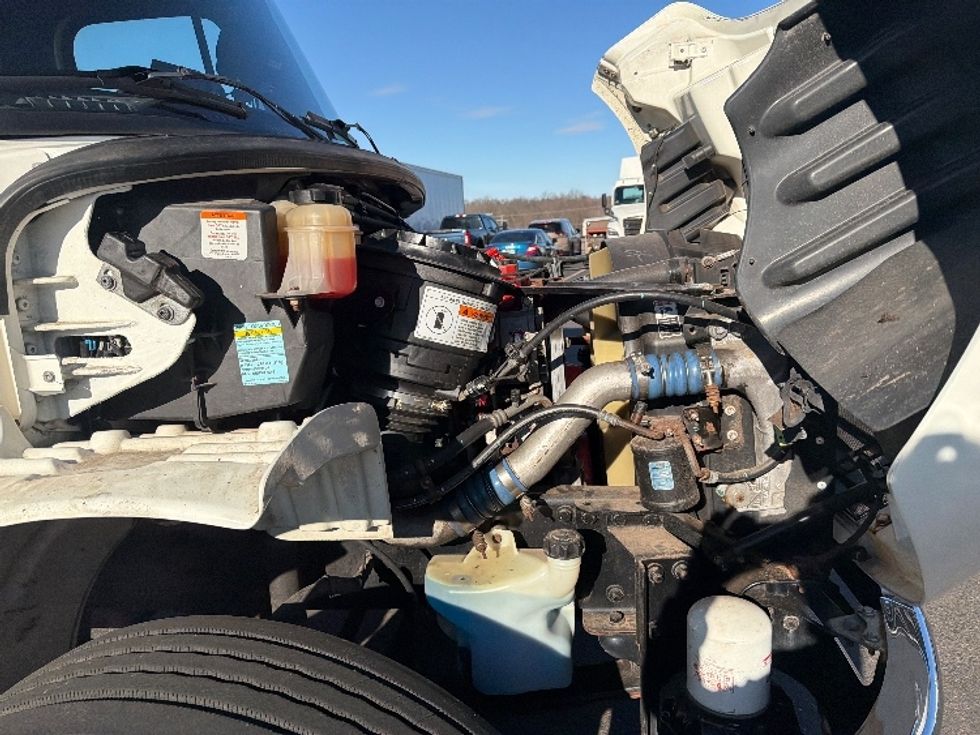 Refrigerated Truck-Light and Medium Duty Trucks-Freightliner-2019-M2-Chicopee-MA-150,739\n\t\tmiles-$ 40,250 - Image 21