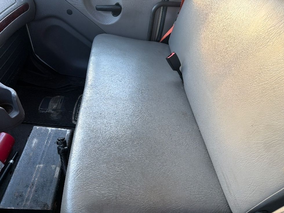 Refrigerated Truck-Light and Medium Duty Trucks-Freightliner-2019-M2-Chicopee-MA-164,375\n\t\tmiles-$ 39,000 - Image 17