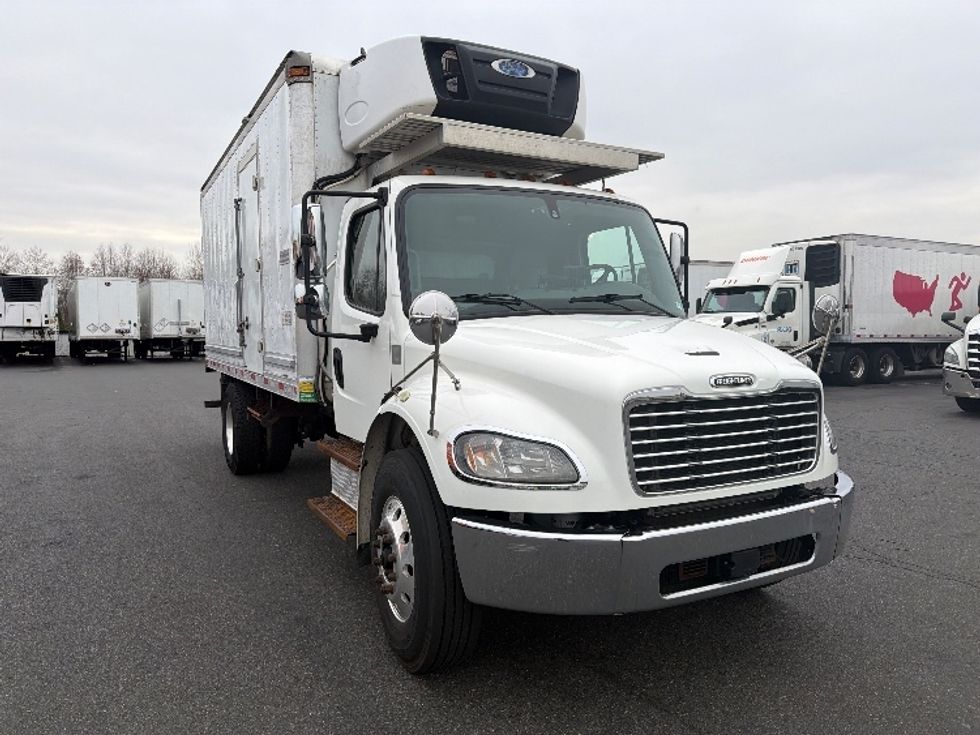 Refrigerated Truck-Light and Medium Duty Trucks-Freightliner-2019-M2-Chicopee-MA-185,303\n\t\tmiles-$ 36,750 - Image 1