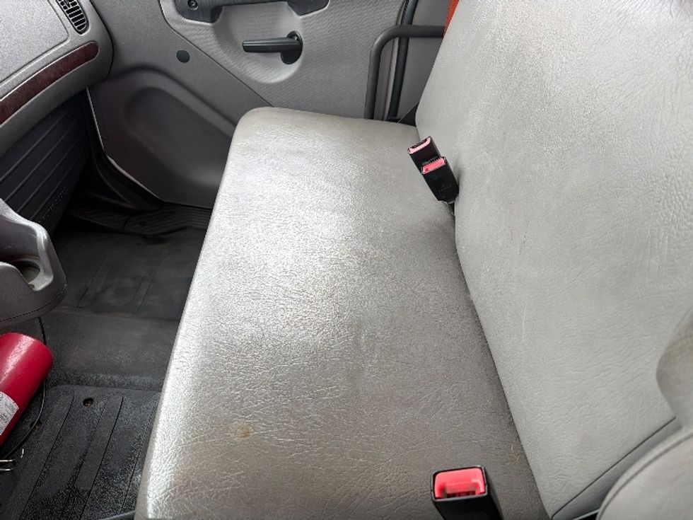 Refrigerated Truck-Light and Medium Duty Trucks-Freightliner-2019-M2-Chicopee-MA-185,303\n\t\tmiles-$ 36,750 - Image 16