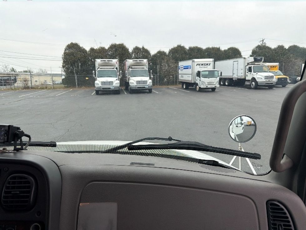 Refrigerated Truck-Light and Medium Duty Trucks-Freightliner-2019-M2-Chicopee-MA-185,303\n\t\tmiles-$ 36,750 - Image 18