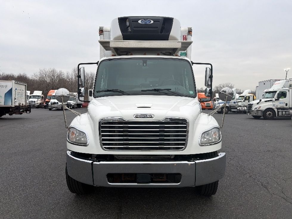 Refrigerated Truck-Light and Medium Duty Trucks-Freightliner-2019-M2-Chicopee-MA-185,303\n\t\tmiles-$ 36,750 - Image 2